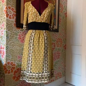 Language Los Angeles folkloric dress M